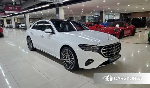 Mercedes-Benz E-Class W214 2024 Белый из Кореи, фото 3