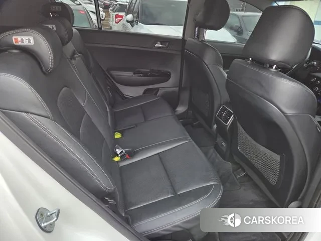 Kia Sportage 4th Generation 2018 Белый из Кореи, фото 3