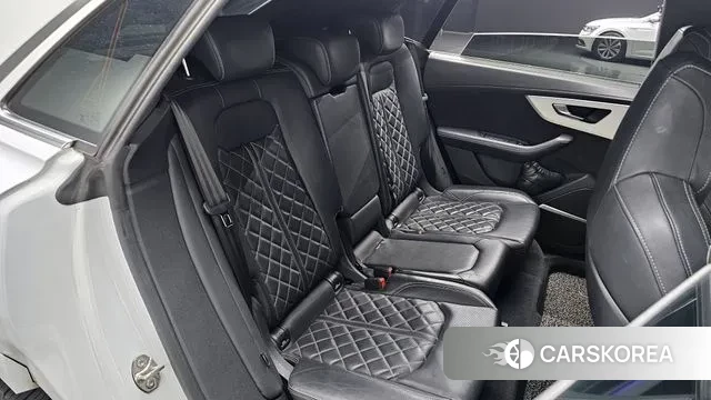 Audi Q8 (4M) 2021 Белый из Кореи, фото 3