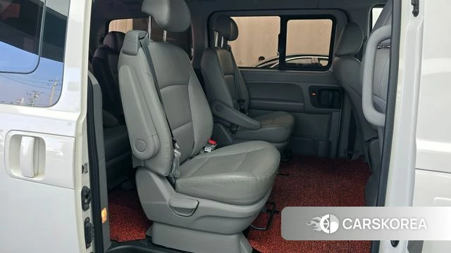 Hyundai The New Grand Starex 2019 Белый из Кореи, фото 3