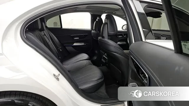 Mercedes-Benz E-Class W214 2024 Белый из Кореи, фото 3