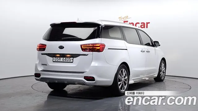 Kia The New Carnival 2018 Белый из Кореи, фото 3