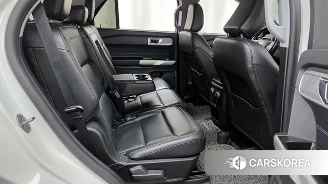 Ford Explorer 6th Generation 2021 Белый из Кореи, фото 3