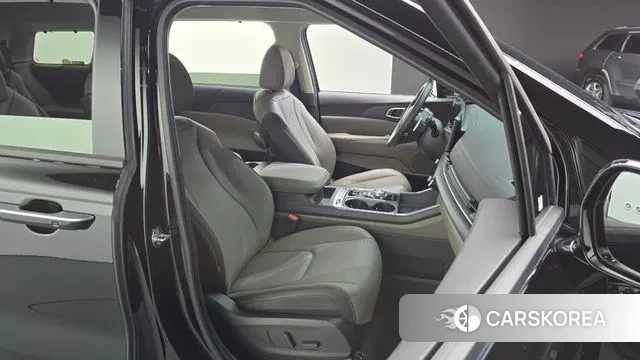 Kia The New Carnival 4th Generation 2024 Черный из Кореи, фото 3