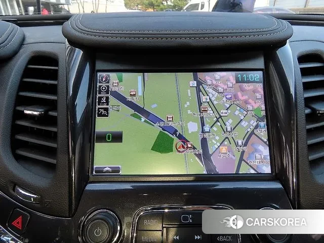 Chevrolet (GM Daewoo) Impala 2018 Серебряный из Кореи, фото 3