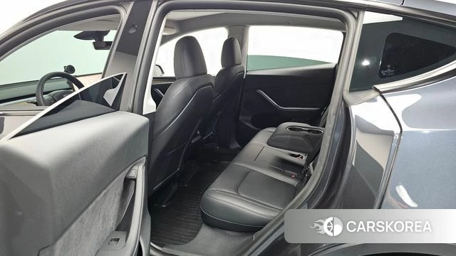 Tesla Model Y 2025 Серый из Кореи, фото 3
