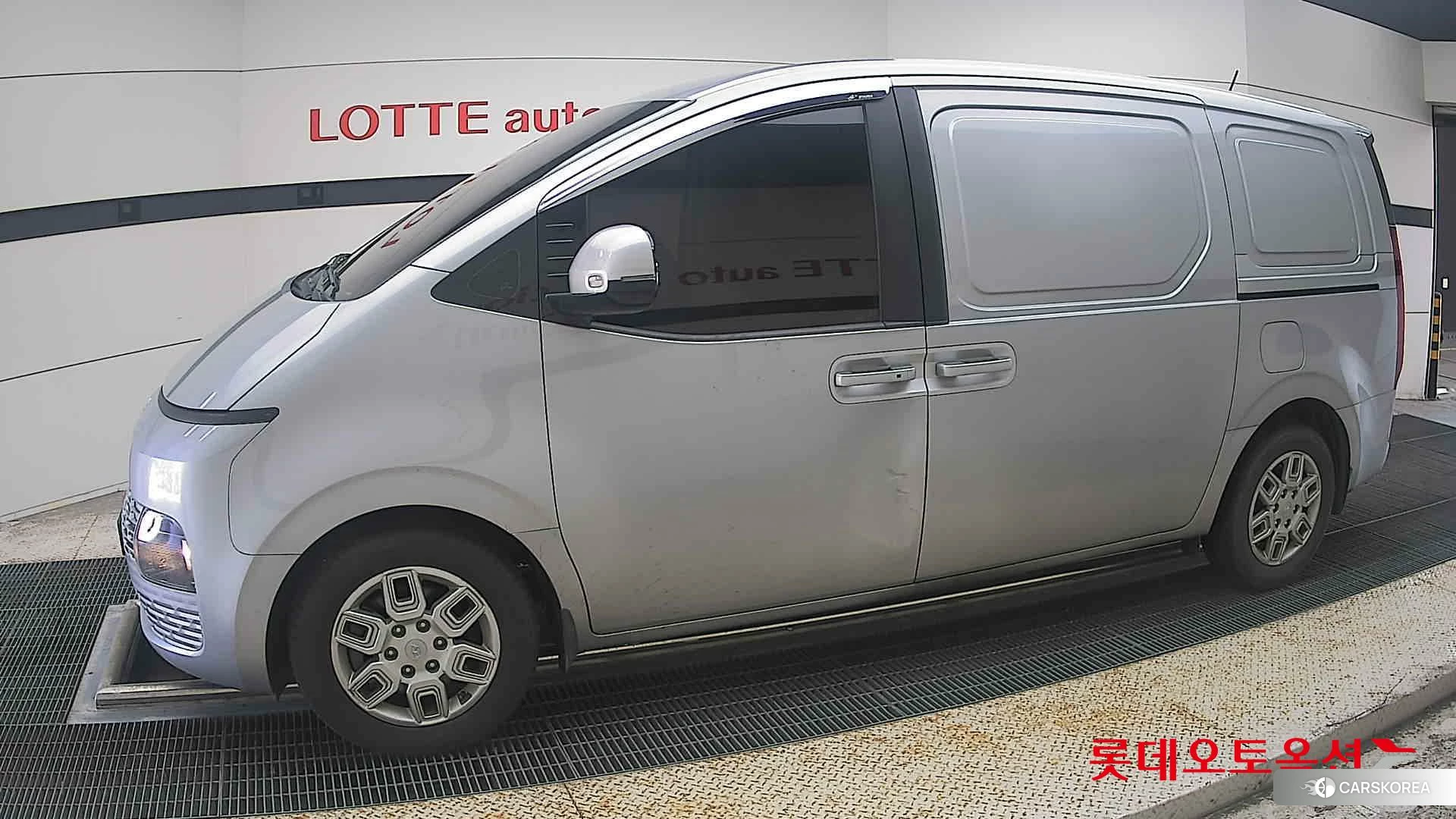 Hyundai Staria 2022 Другое из Кореи, фото 3