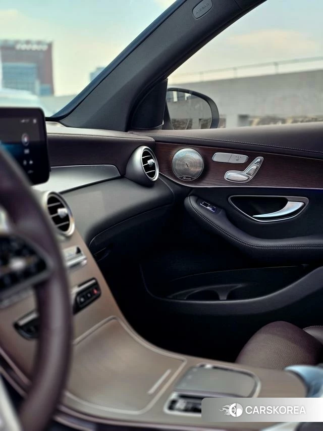 Mercedes-Benz GLC 2022 Белый из Китая, фото 3