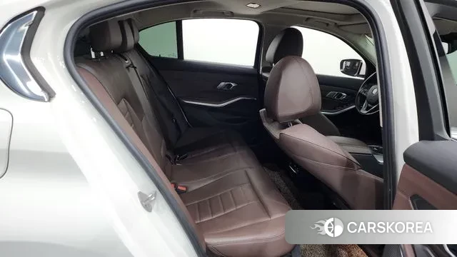 BMW 3 Series (G20) 2021 Белый из Кореи, фото 3