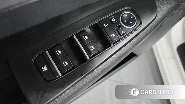 Kia The New K3 2nd generation 2021 Белый из Кореи, фото 3