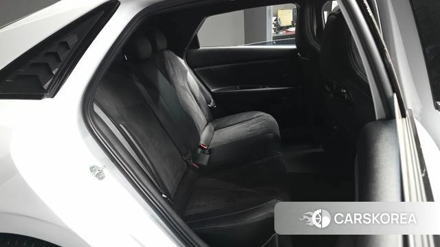 Hyundai Avante (CN7) 2022 Белый из Кореи, фото 3