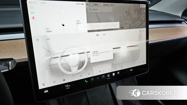 Tesla Model Y 2023 Белый из Кореи, фото 3