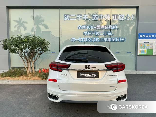 Honda Crown Road 2023 Белый из Китая, фото 3