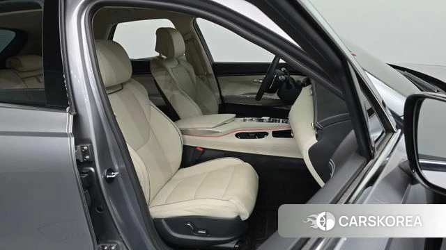 Genesis GV70 2022 Серебряный из Кореи, фото 3