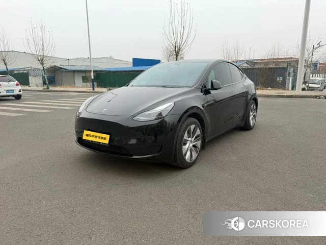 Tesla Model Y 2022 Черный из Китая, фото 3