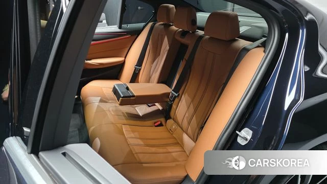 BMW 5 Series (G30) 2022 Черный из Кореи, фото 3