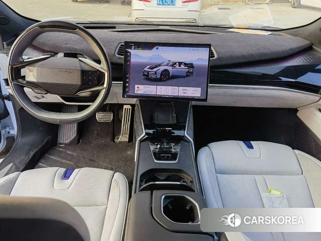 Gao He HiPhi Z 2023 Белый из Китая, фото 3