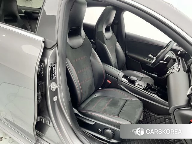 Mercedes-Benz CLA (import) 2021 Темно-серый из Китая, фото 3