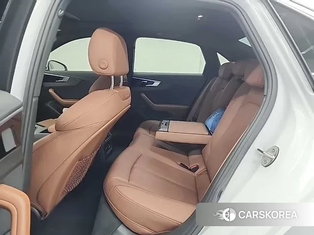 Audi A4 (B9) 2022 Белый из Кореи, фото 3