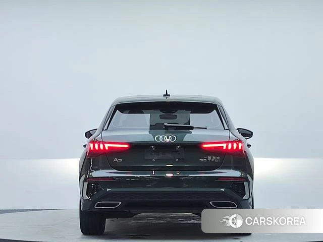 Audi A3 2022 Зеленый из Китая, фото 3