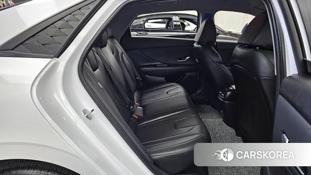 Hyundai The New Avante Hybrid (CN7) 2025 Белый из Кореи, фото 3