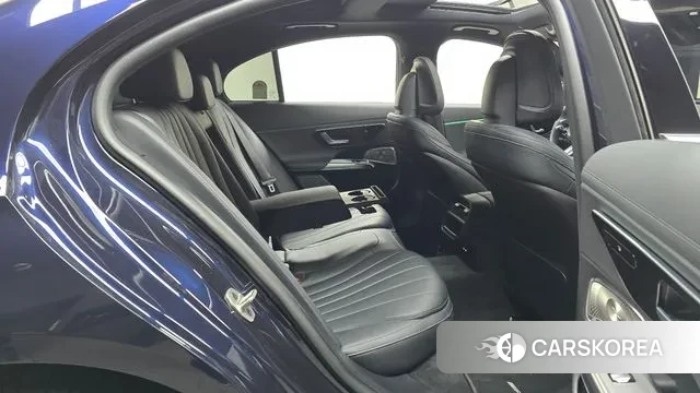 Mercedes-Benz E-Class W214 2025 Синий из Кореи, фото 3