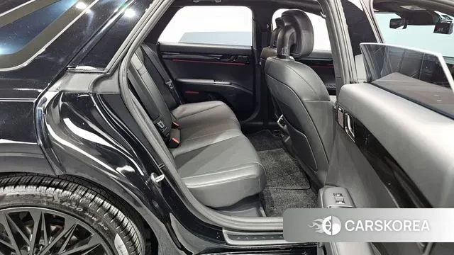 Hyundai Grandeur Hybrid (GN7) 2023 Черный из Кореи, фото 3