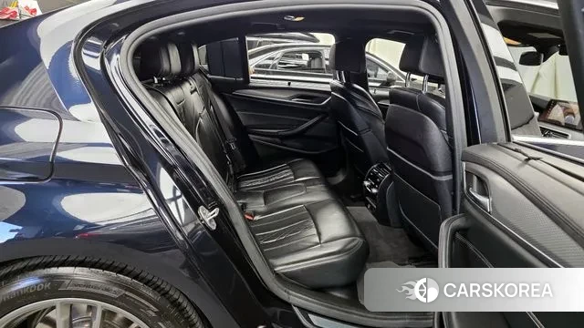 BMW 5 Series (G30) 2019 Черный из Кореи, фото 3