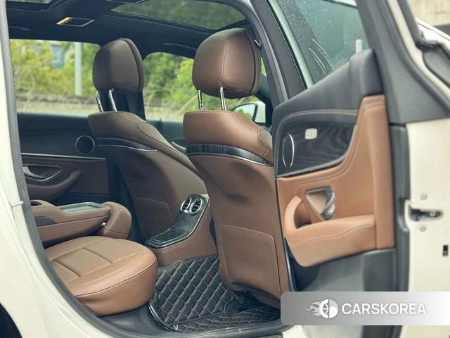 Mercedes-Benz E-class 2022 Белый из Китая, фото 3