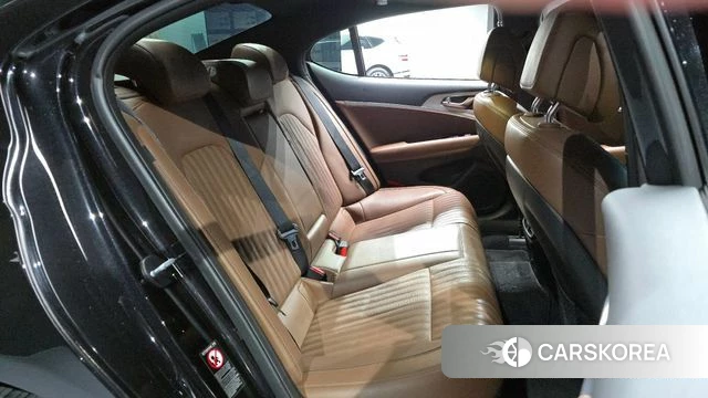 Genesis G70 2018 Черный из Кореи, фото 3