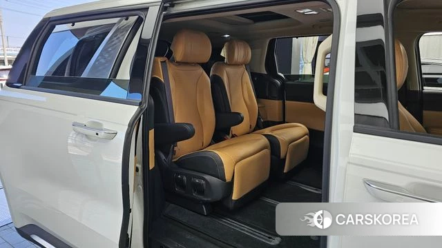 Kia Carnival 4th generation 2023 Белый из Кореи, фото 3