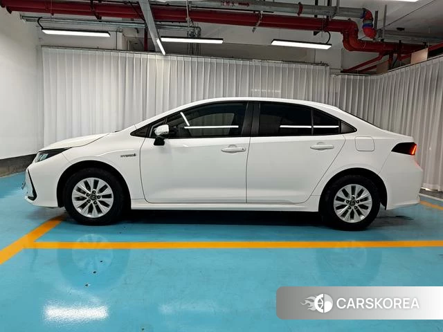 Toyota Corolla 2022 Белый из Китая, фото 3