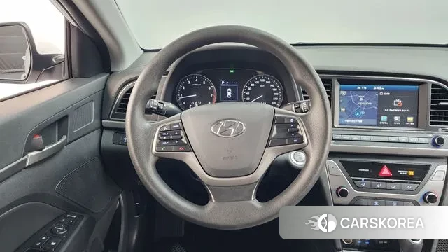 Hyundai Avante AD 2018 Белый из Кореи, фото 3