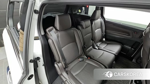 Honda Odyssey 2023 Белый из Кореи, фото 3