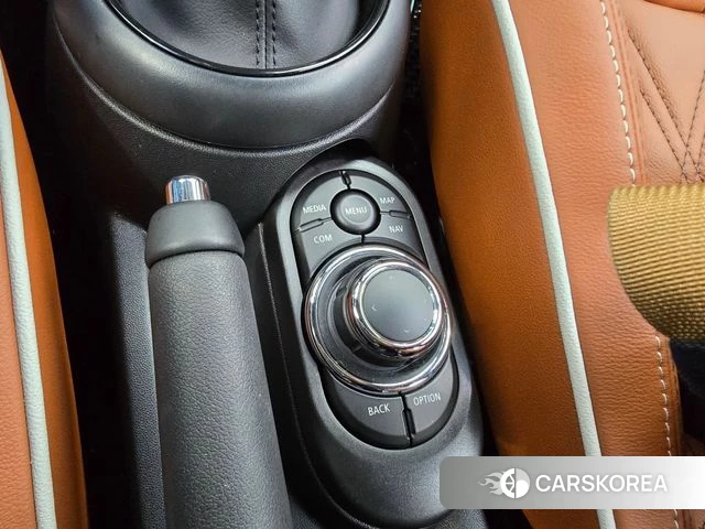 Mini Cooper S Convertible 2024 Серый из Кореи, фото 3