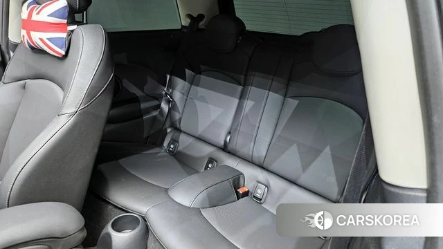 Mini Cooper 2023 Песочный из Кореи, фото 3