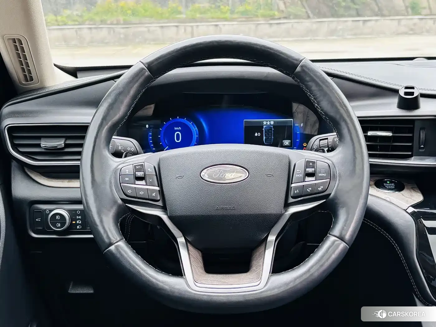 Ford Explorer 2021 Черный из Китая, фото 3