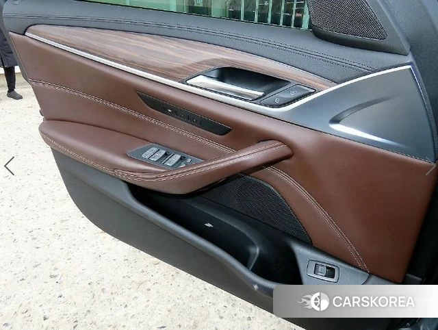 BMW 5 Series (G30) 2019 Серый из Кореи, фото 3