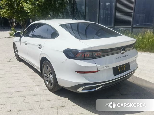 Volkswagen Lingdu 2024 Белый из Китая, фото 3