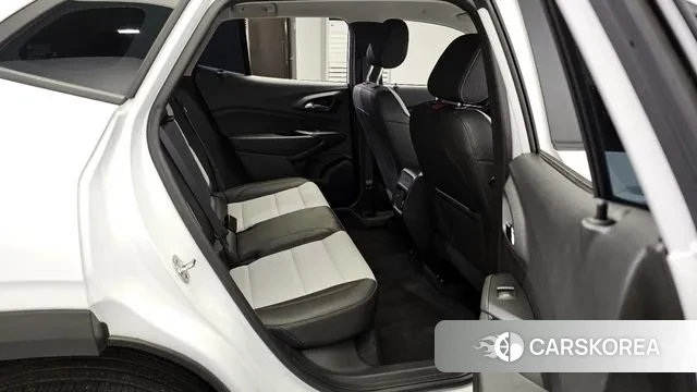 Chevrolet (GM Daewoo) Trax Crossover 2024 Белый из Кореи, фото 3