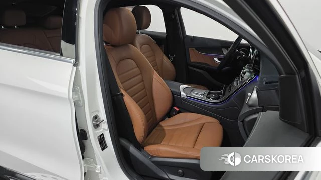 Mercedes-Benz GLC-Class X253 2022 Белый из Кореи, фото 3