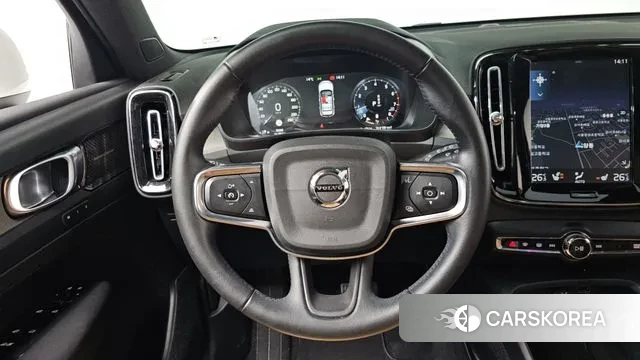 Volvo XC40 2020 Белый из Кореи, фото 3