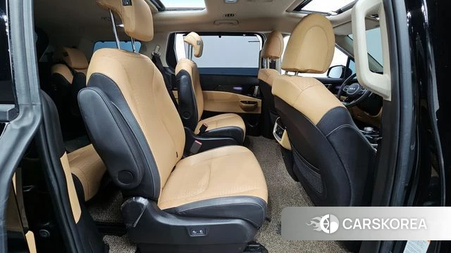 Kia Carnival 4th generation 2023 Черный из Кореи, фото 3
