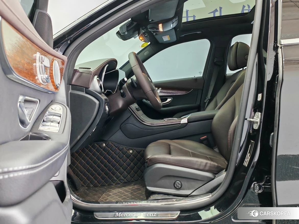Mercedes-Benz GLC 2020 Черный из Китая, фото 3