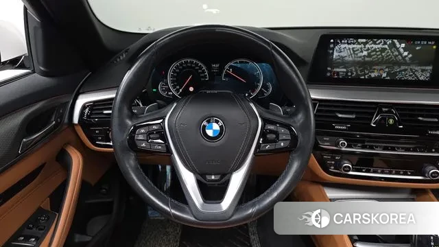 BMW 5 Series (G30) 2018 Белый из Кореи, фото 3