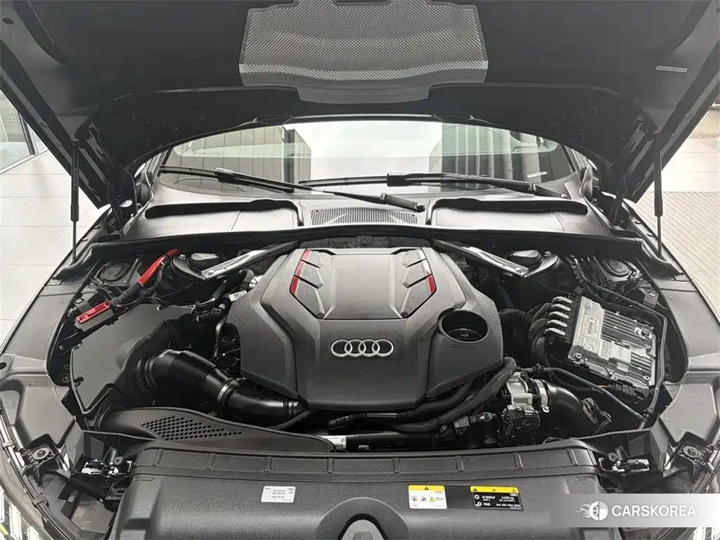 Audi S4 2025 Черный из Китая, фото 3