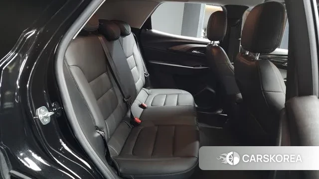 Chevrolet (GM Daewoo) The New Trail Blazer 2023 Черный из Кореи, фото 3