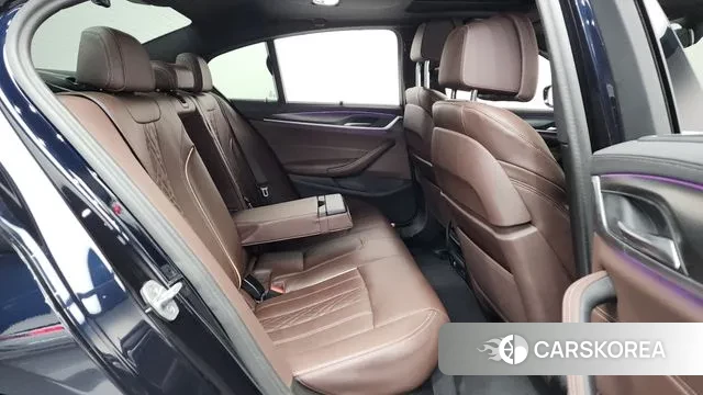 BMW 5 Series (G30) 2023 Черный из Кореи, фото 3