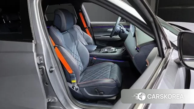 Genesis GV70 2025 Серый из Кореи, фото 3