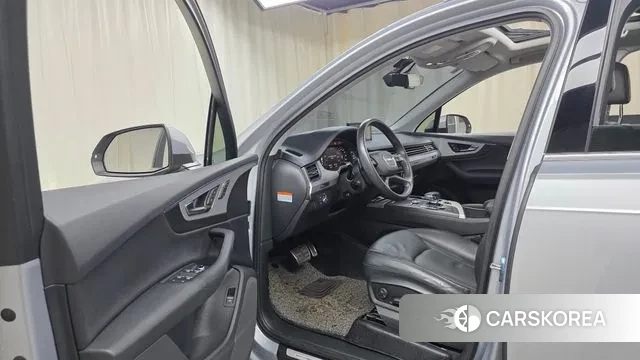 Audi Q7 (4M) 2019 Серебряный из Кореи, фото 3